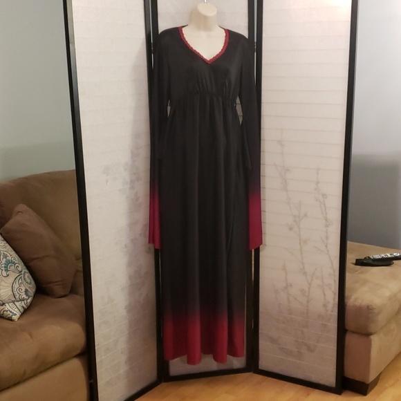 SPIRIT HALLOWEEN BLOOD VAMPIRE COSTUME - Picture 2 of 8